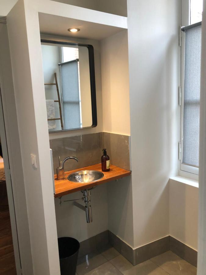 Le Doyenne - Entree Autonome - Hypercentre Bed & Breakfast Le Mans Ngoại thất bức ảnh