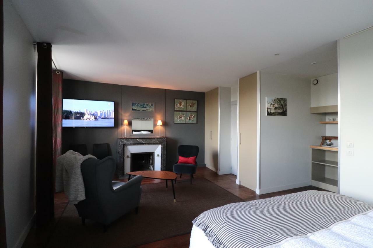 Le Doyenne - Entree Autonome - Hypercentre Bed & Breakfast Le Mans Ngoại thất bức ảnh