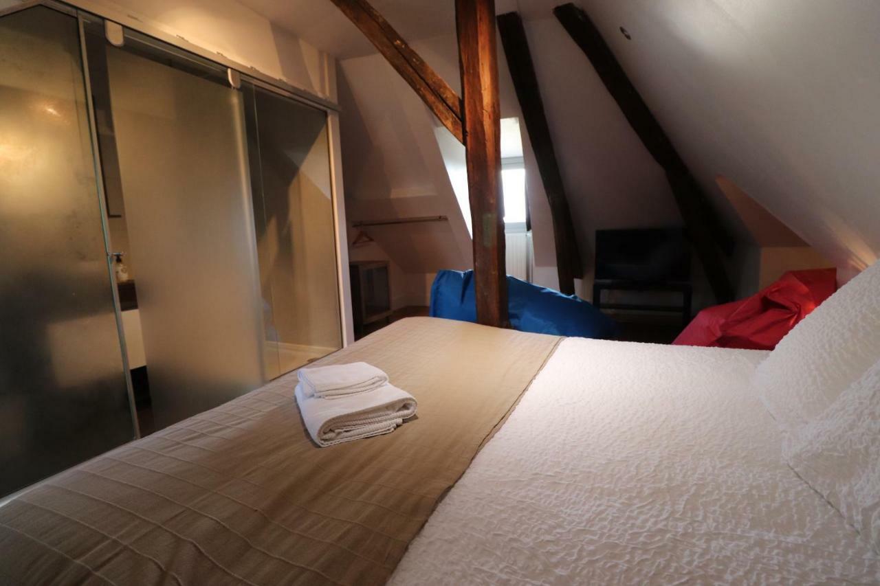 Le Doyenne - Entree Autonome - Hypercentre Bed & Breakfast Le Mans Ngoại thất bức ảnh